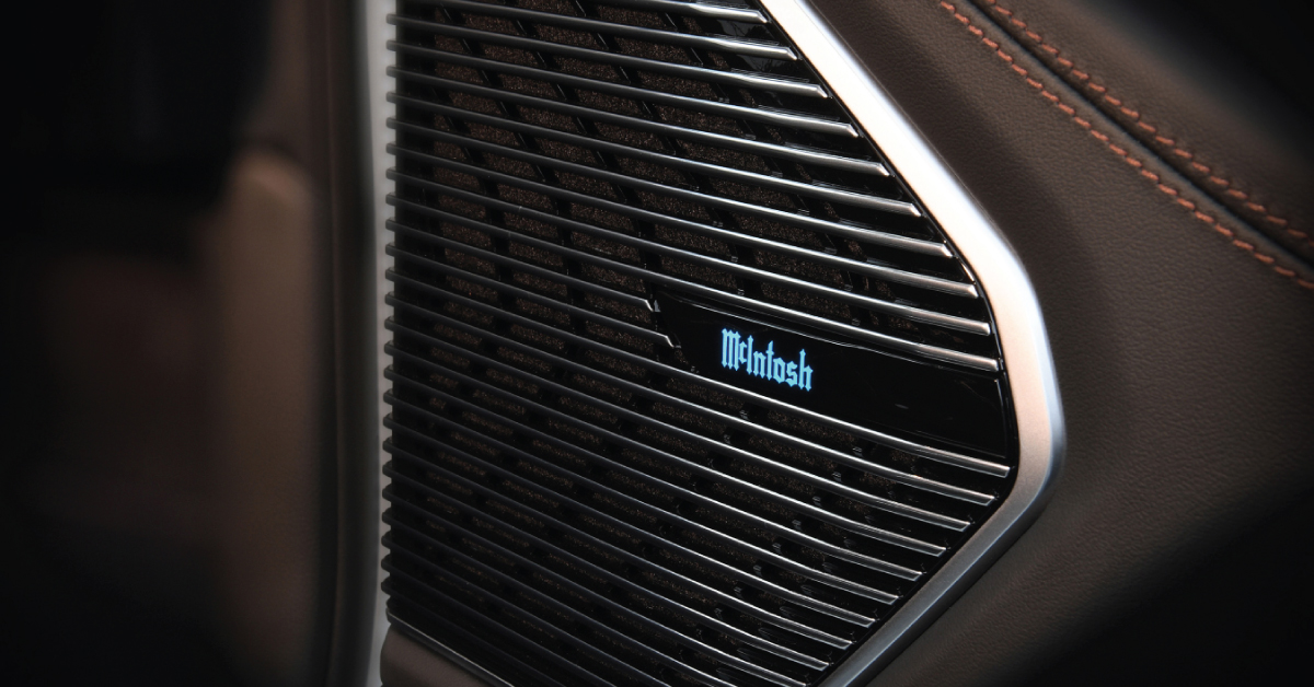 Jeep Grand Cherokee MCINTOSH Sound System